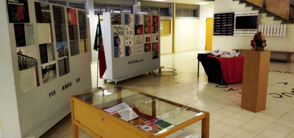 2510 115 anos republica03